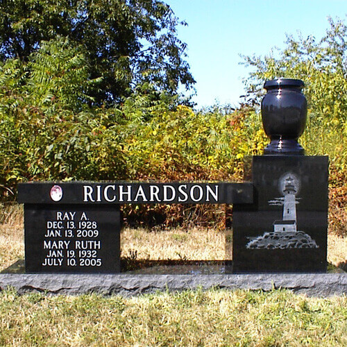 Richardson Memorial Richardson Monuments