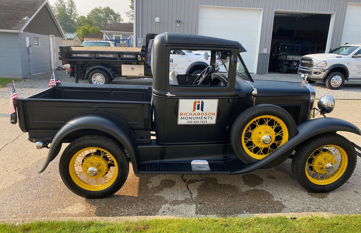 Richardson Monuments - Parade Truck